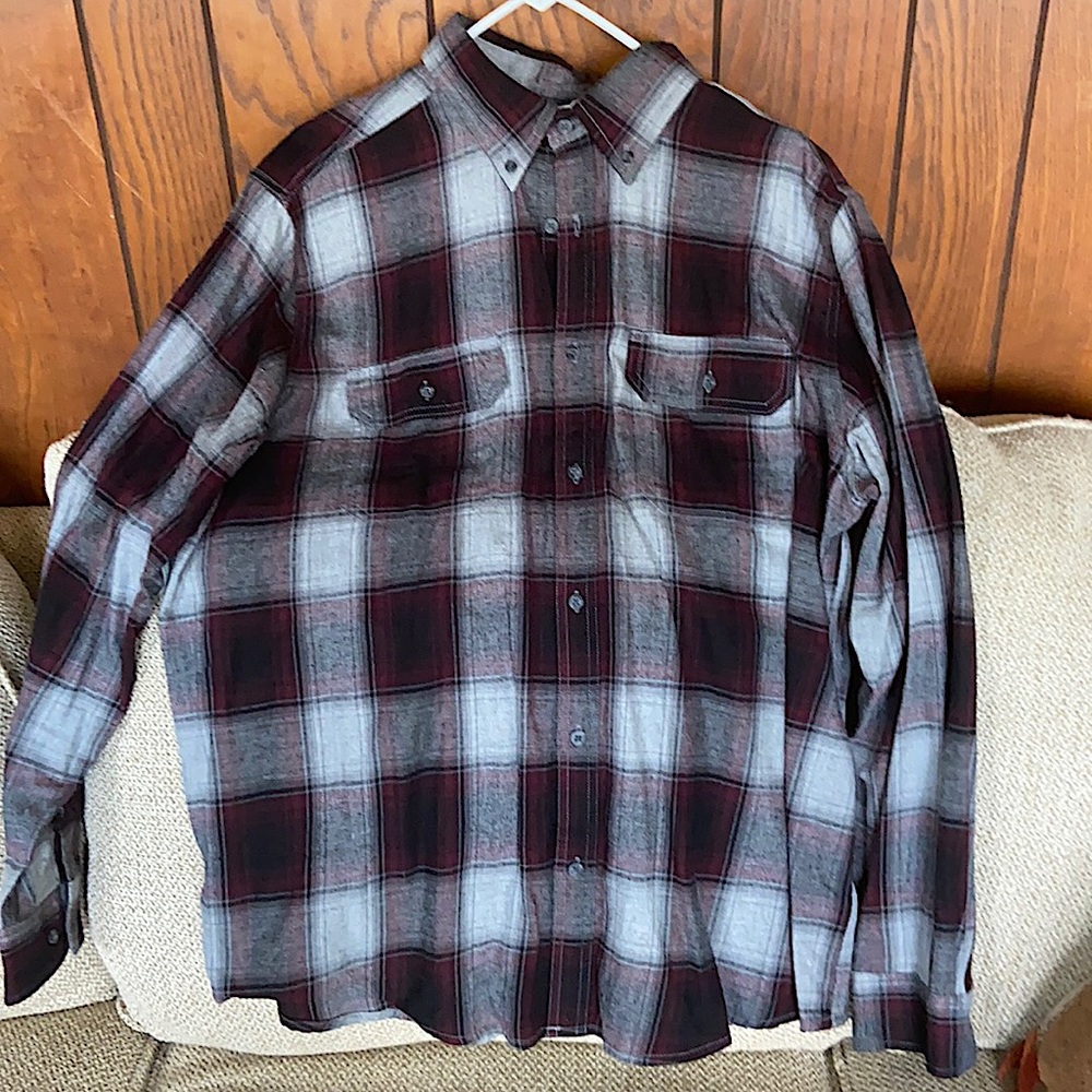 Almost brand new, Faded Glory Flannel. Nice color!